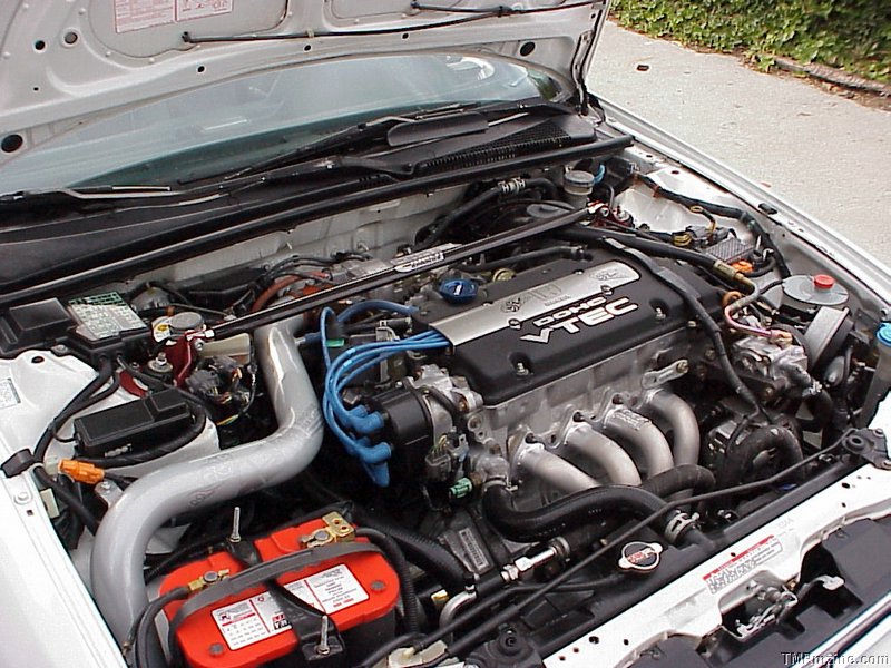H22a in Accord 2.jpg